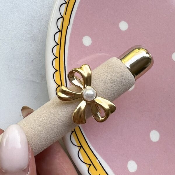 Ring Big Bow