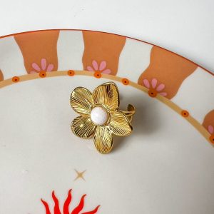 Ring Big Flower White