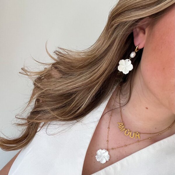 Oorbellen White Flower - Image 2