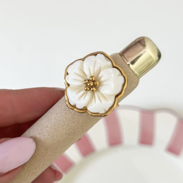 Ring Witte Bloem